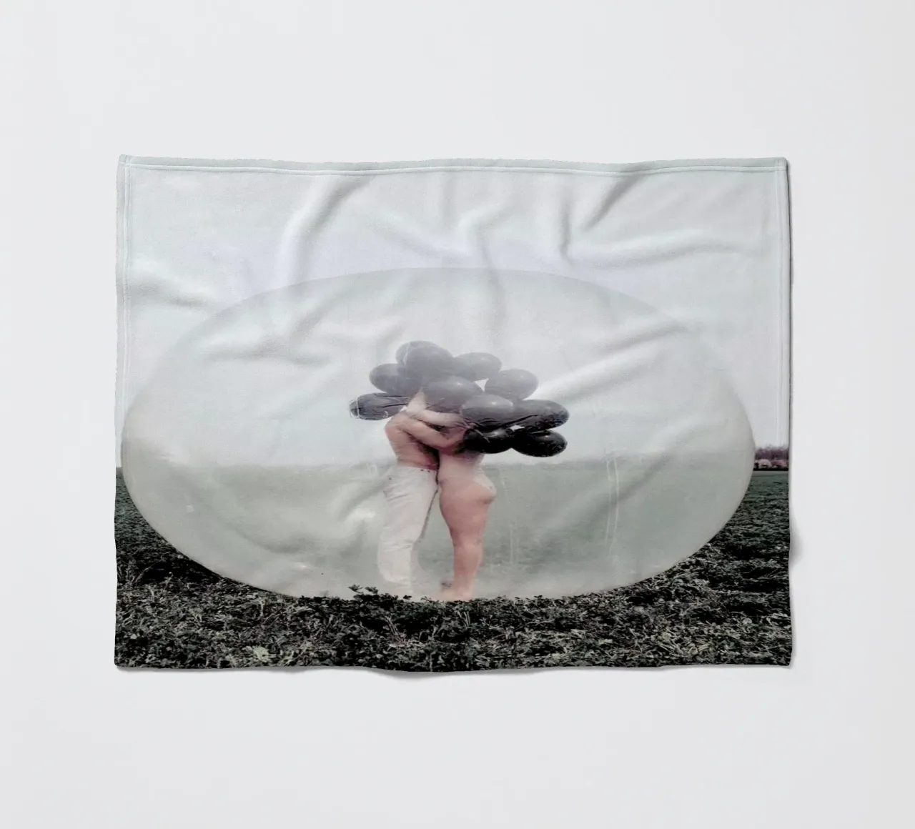 So Close But Yet So Far coperta in pile da Jovana Rikalo