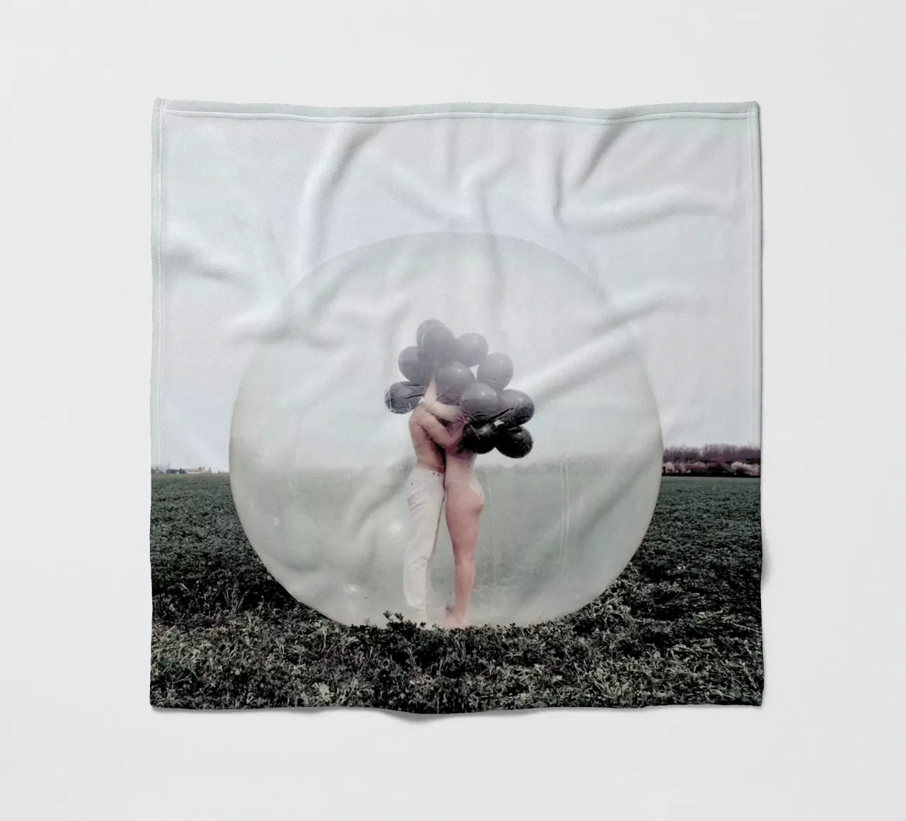 So Close But Yet So Far coperta in pile da Jovana Rikalo