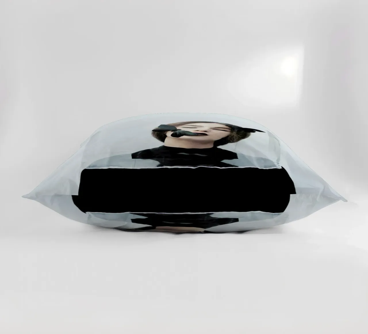 Life In A Box cuscino da Jovana Rikalo