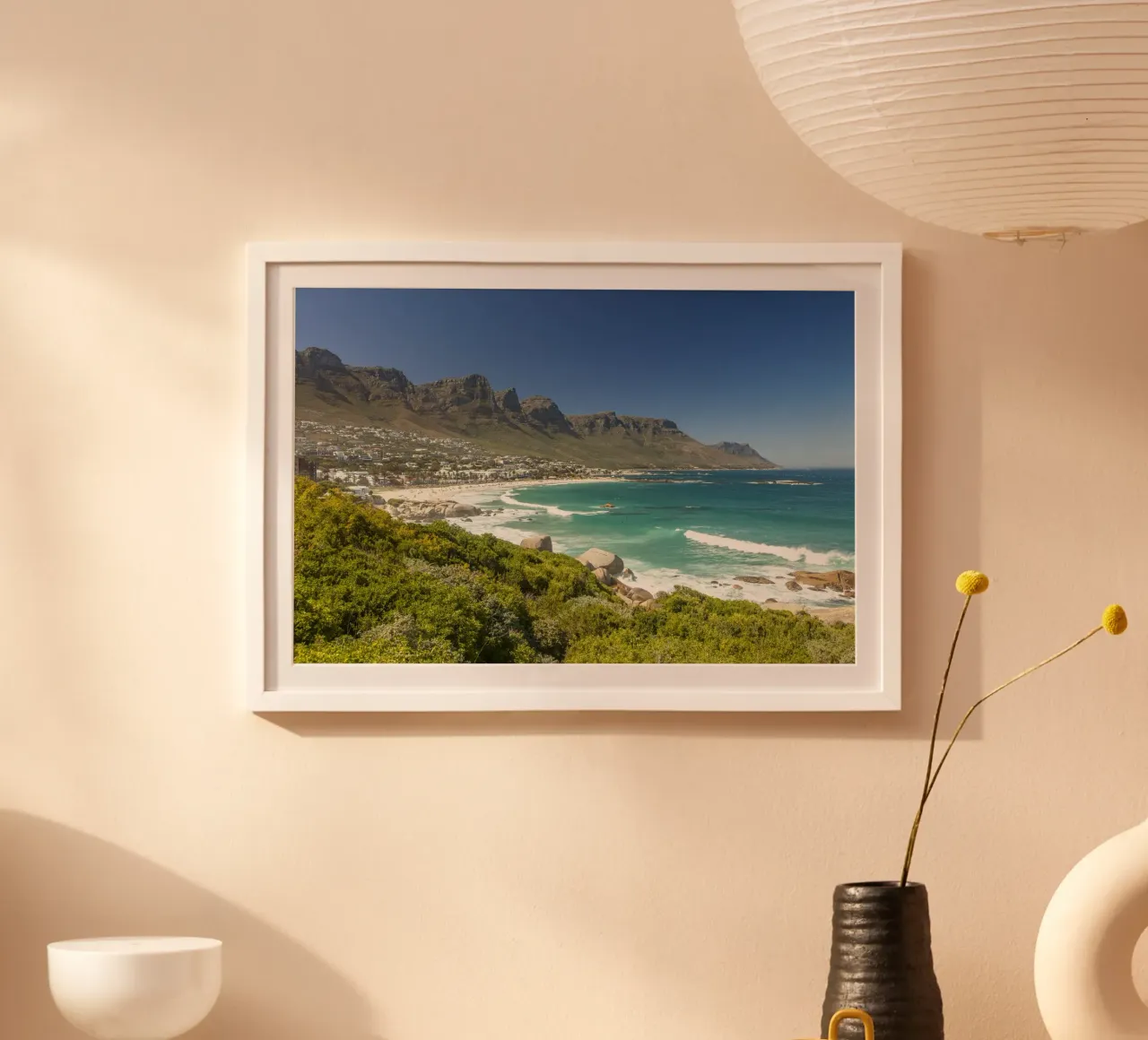Camps Bay in Kapstadt poster con telaio in plastica da Reisefotografie - Bilder aus aller Welt