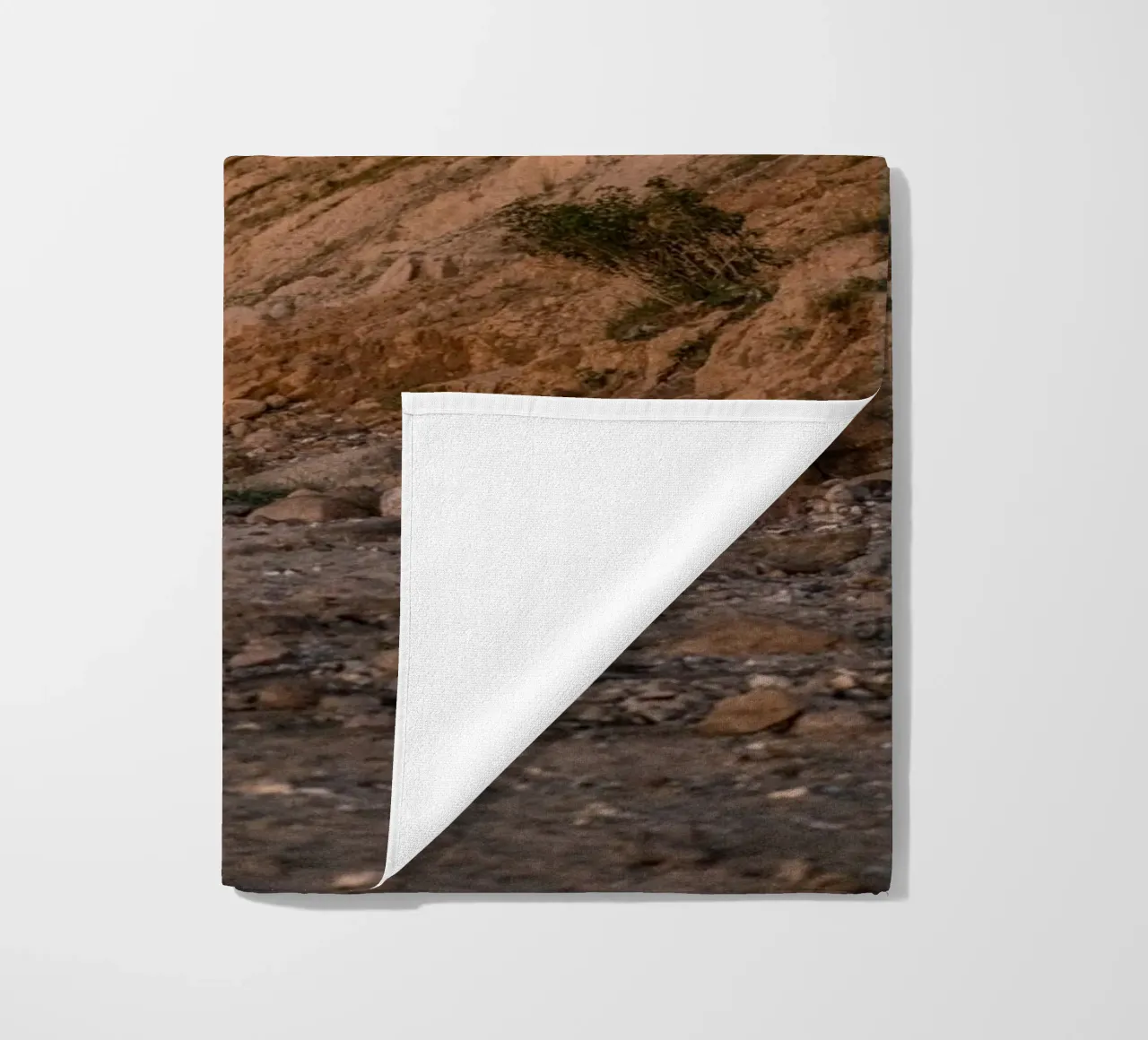 Felsen am Strand in der Dämmerung telo mare da Stina Freytag