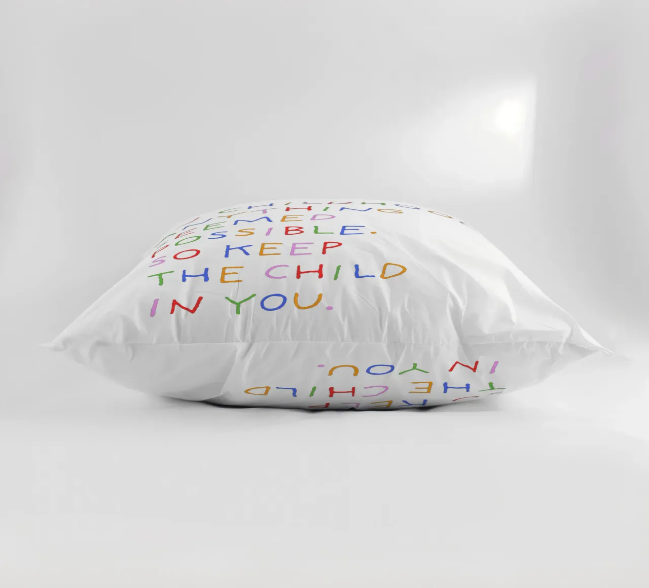 Child in you cuscino da Ohkimiko