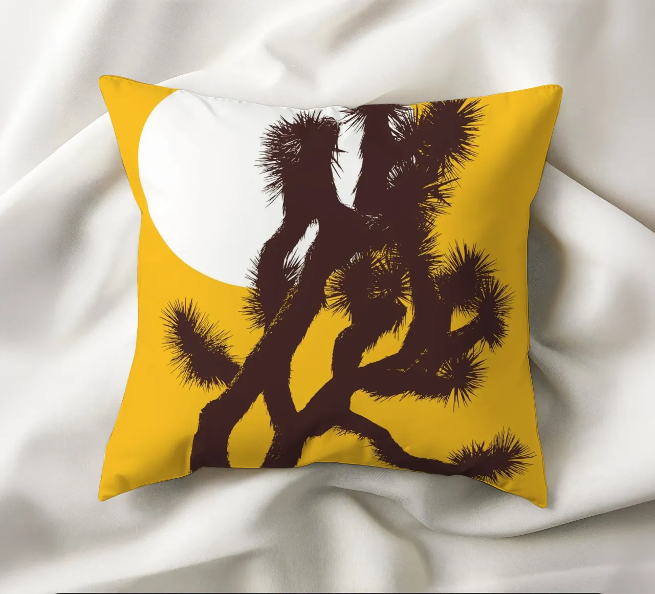 Joshua tree and the moon cuscino da apoloprints