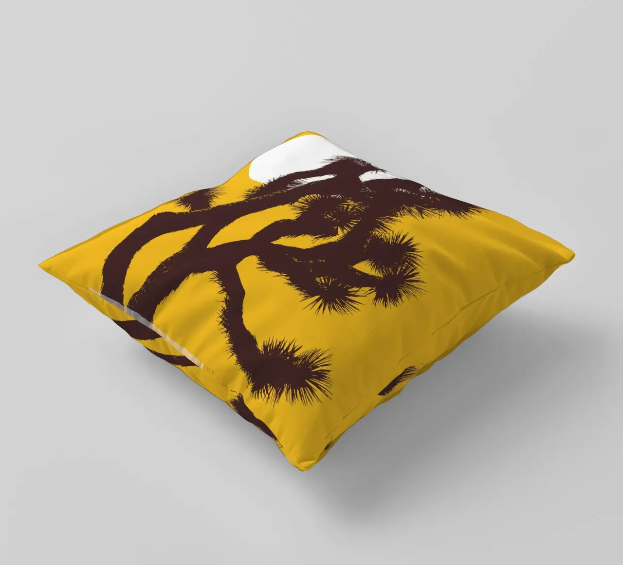 Joshua tree and the moon cuscino da apoloprints