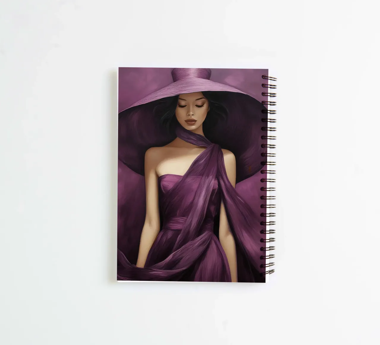 Ritratto di moda donna con grande cappello in colore viola basilico diario ad anelli da Take Your Art BV