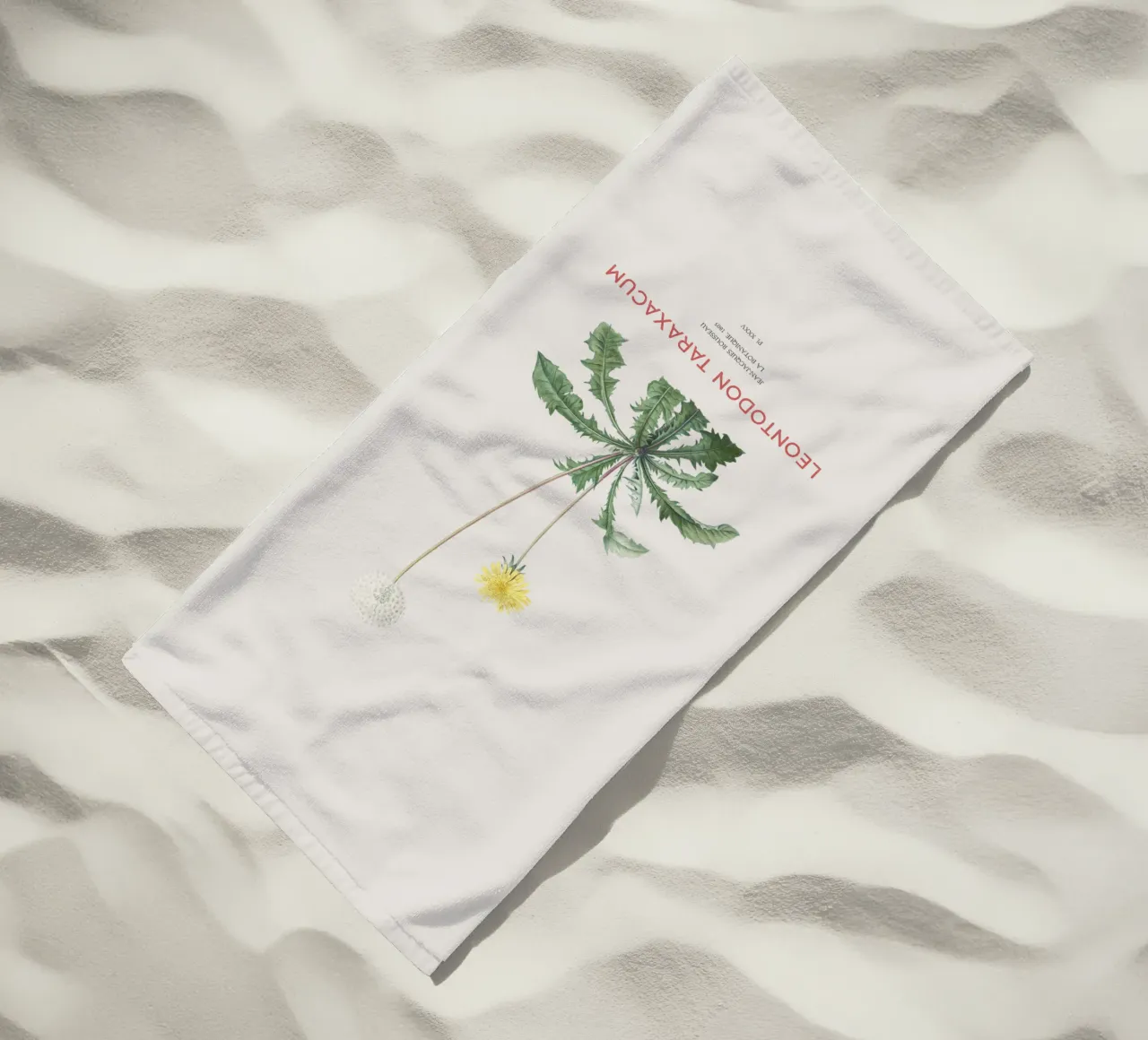 Löwenzahn oder Leontodon taraxacum Strandtuch von Vintagrafica