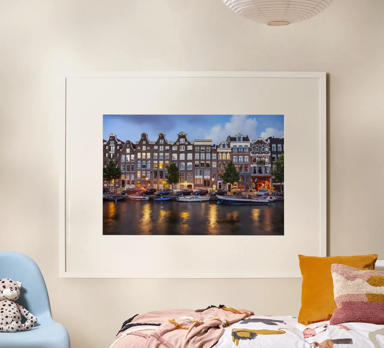 Gracht Amsterdam poster con telaio in legno da Reisefotografie - Bilder aus aller Welt
