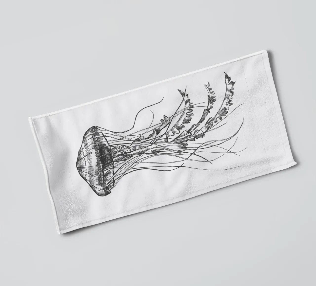 Qualle 1 towel by naturelines