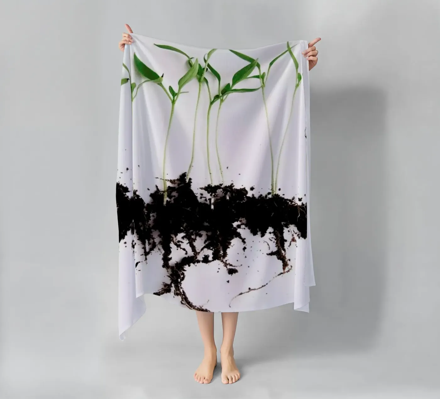 Pepper Sprouts Strandtuch von Miles of Light