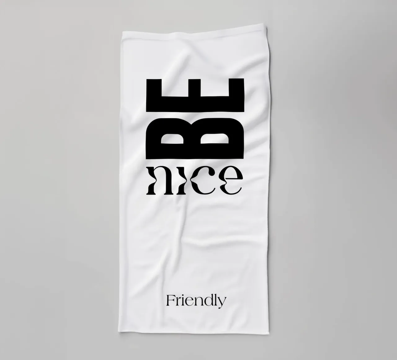 Be Nice Friendly Semplice tipografia minimalista asciugamano da bagno da YV TYPOGRAPHY