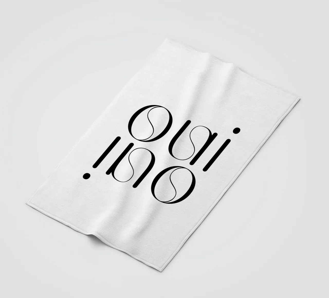 Oui Oui Tipografia Minimalista Semplice Moderna coperta in pile da YV TYPOGRAPHY
