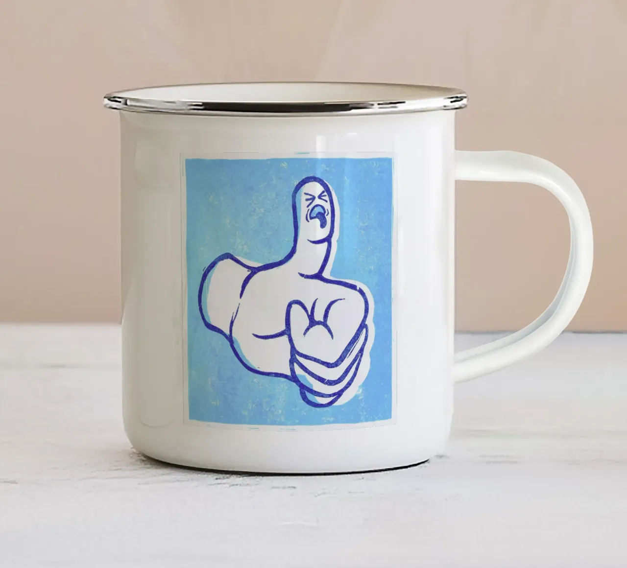 Thumbs Up! tazza in smalto da Anna Fietta