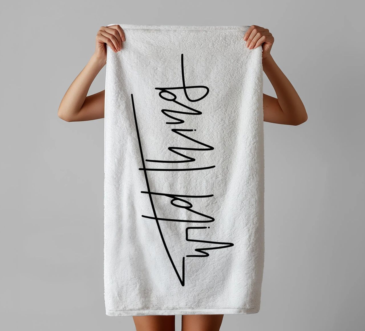 wild thing asciugamano da bagno da LIMITED EDITION LETTERS