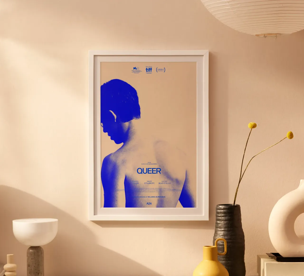 Queer Movie poster con telaio in legno da Attaboy Dsgn
