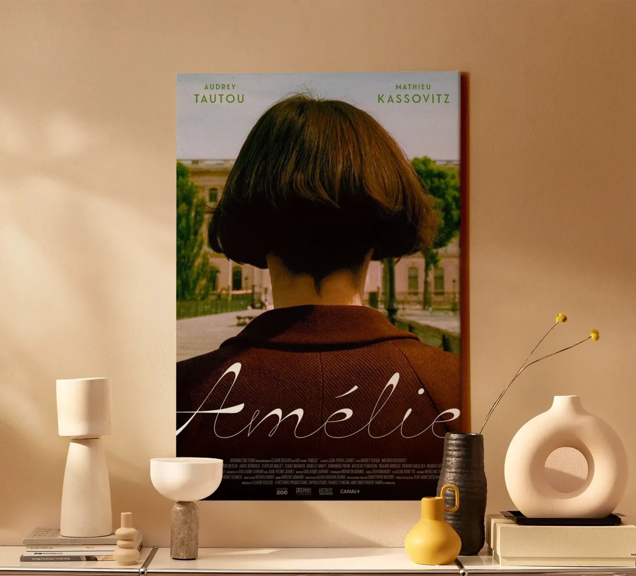 Amelie / Amélie tela con Cornice a cassetta da Attaboy Dsgn