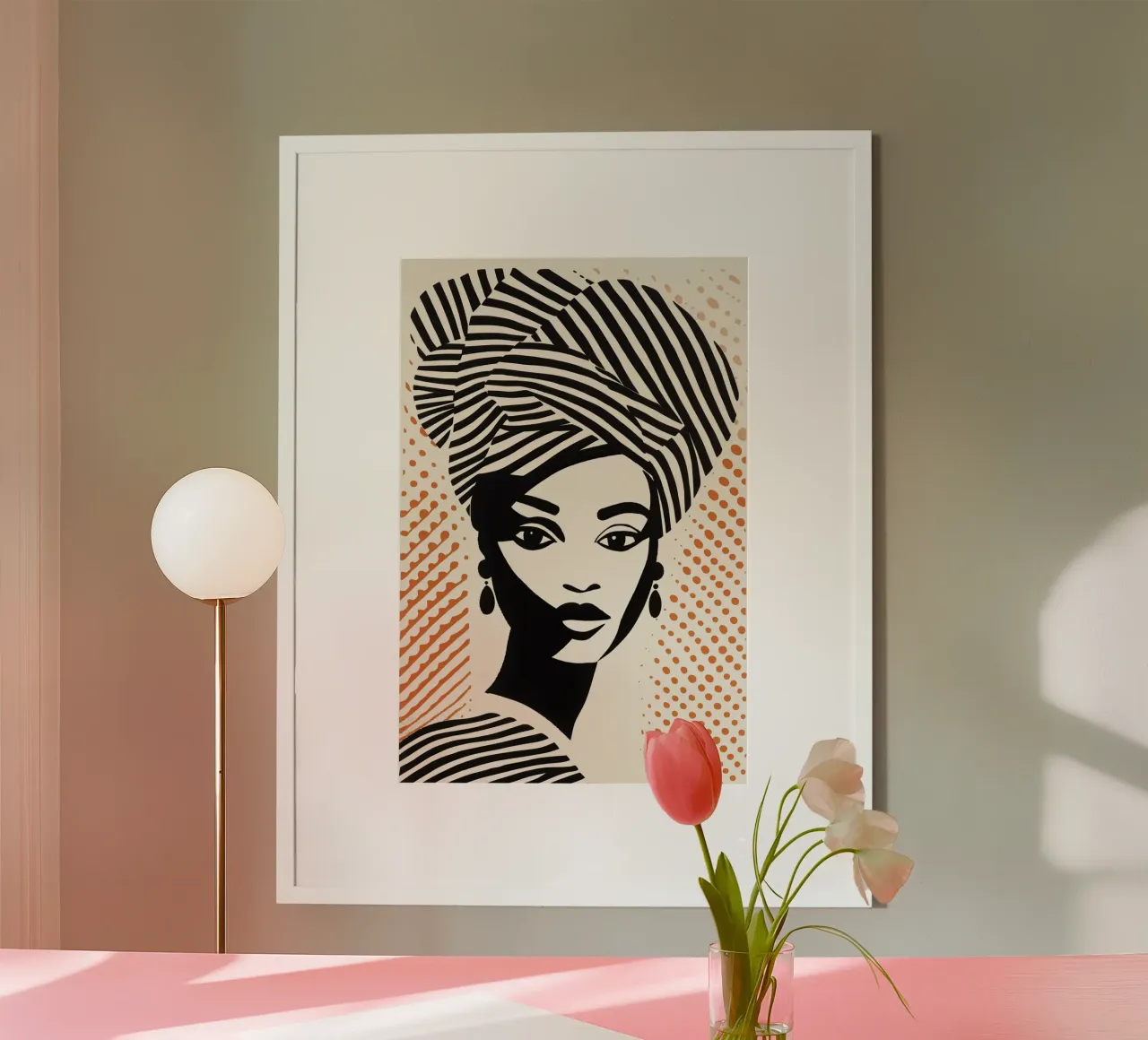 Donna con turbante a righe e motivo a pois poster con telaio in plastica da Autofocus