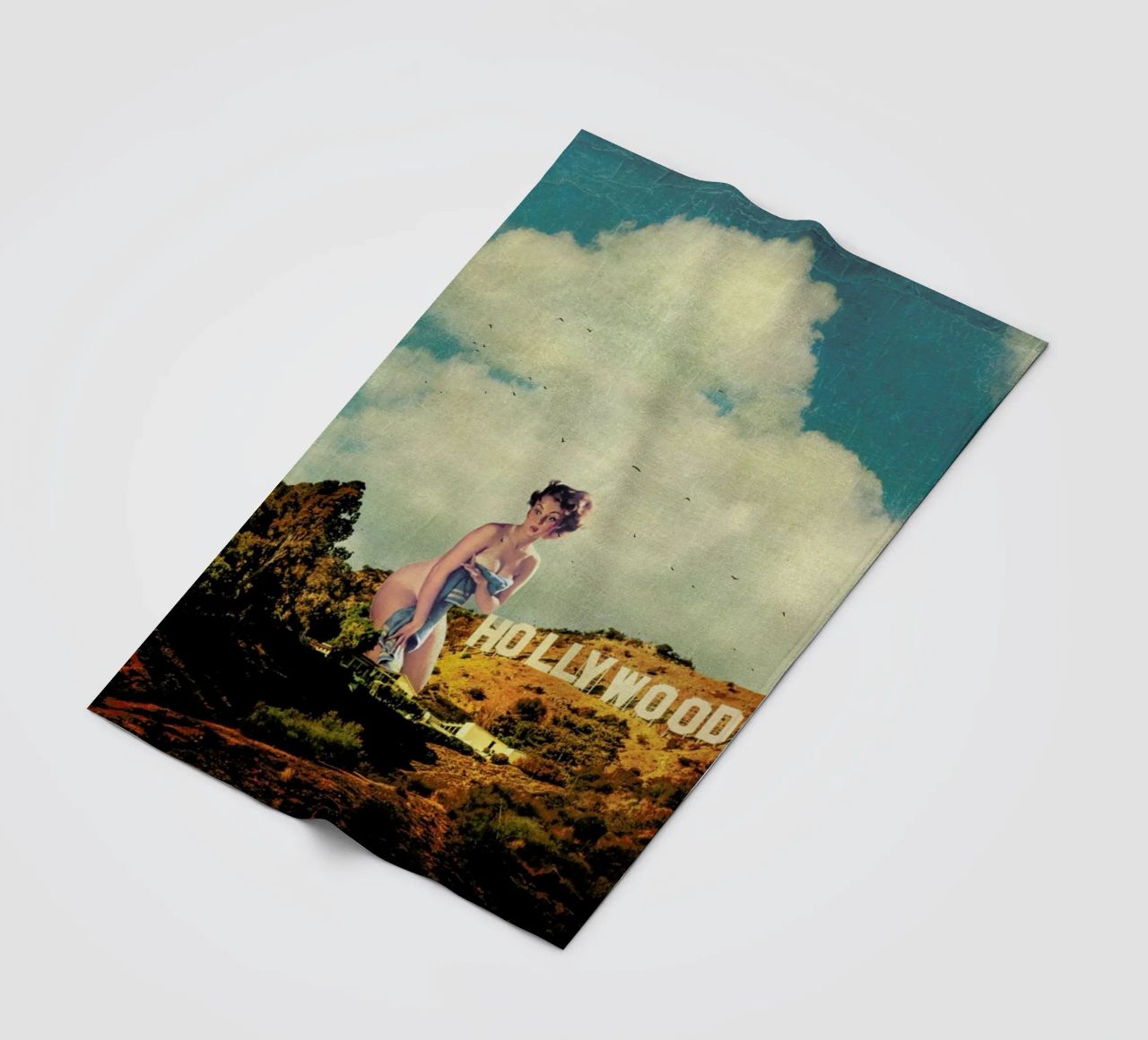 L.A. Pinup coperta in pile da Jason Brueck