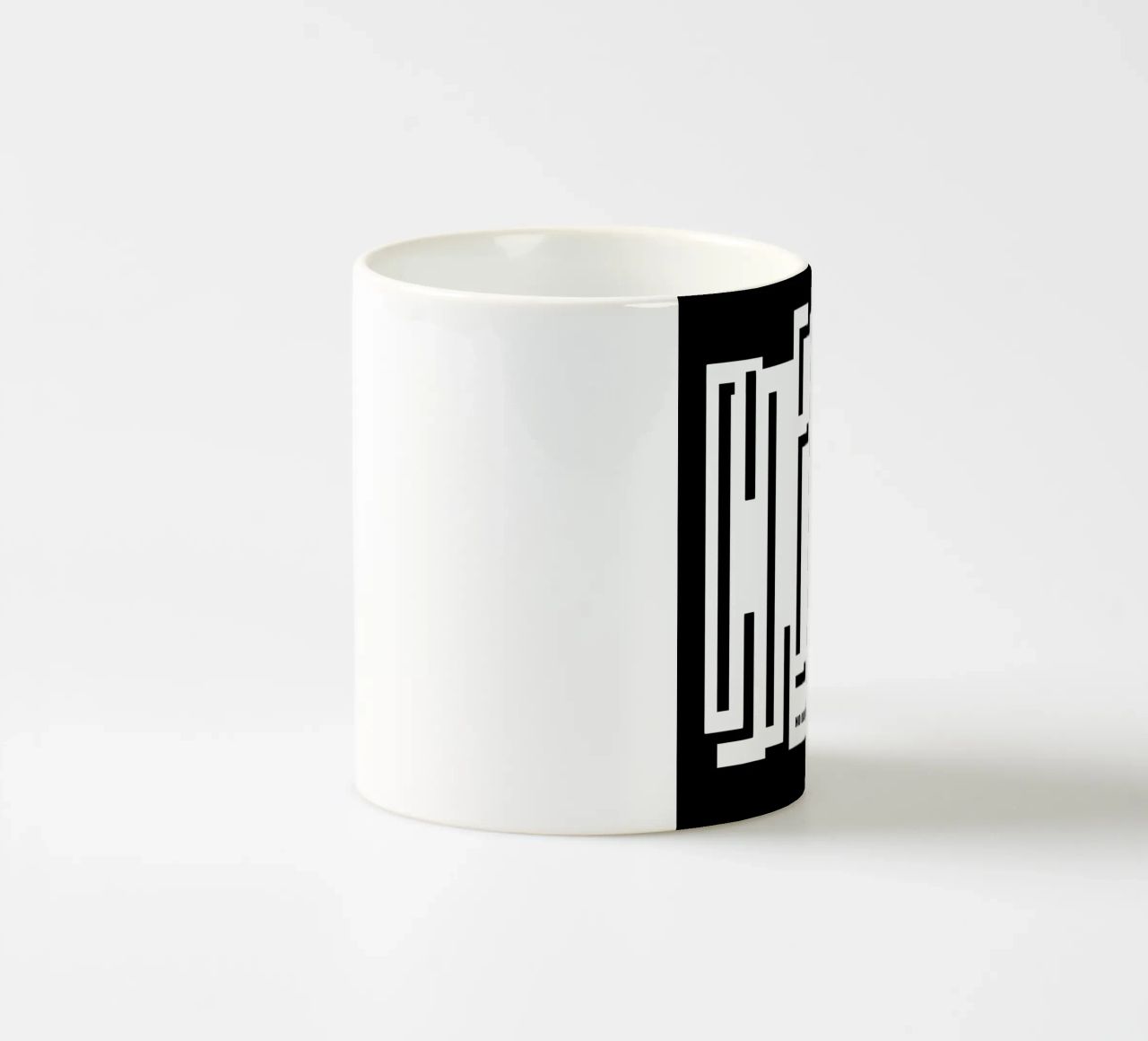 CLEAN - no data is clean tazza in ceramica da LIMITED EDITION LETTERS