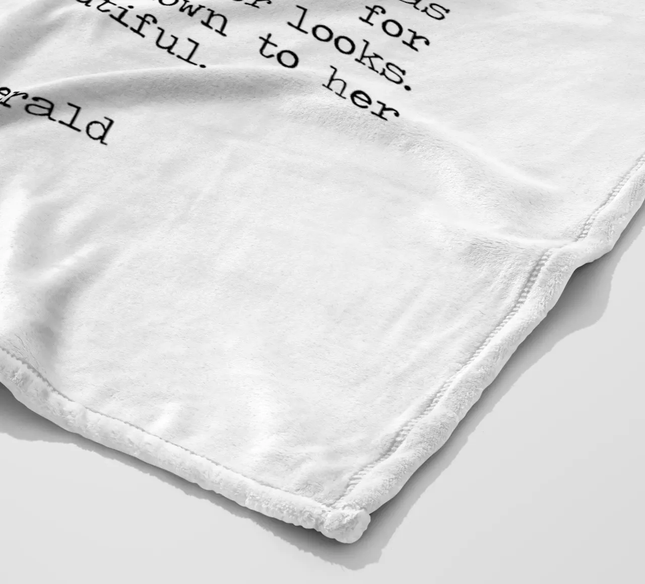 Lei era bella - F Scott Fitzgerald Citazione di bellezza coperta in pile da Summer Soul Co. - Quotes