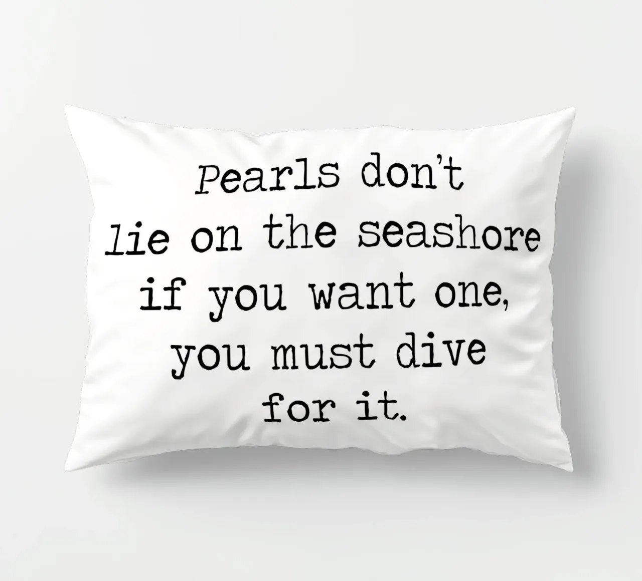 Le perle non giacciono in riva al mare - proverbio cinese sull'amore cuscino da Summer Soul Co. - Quotes
