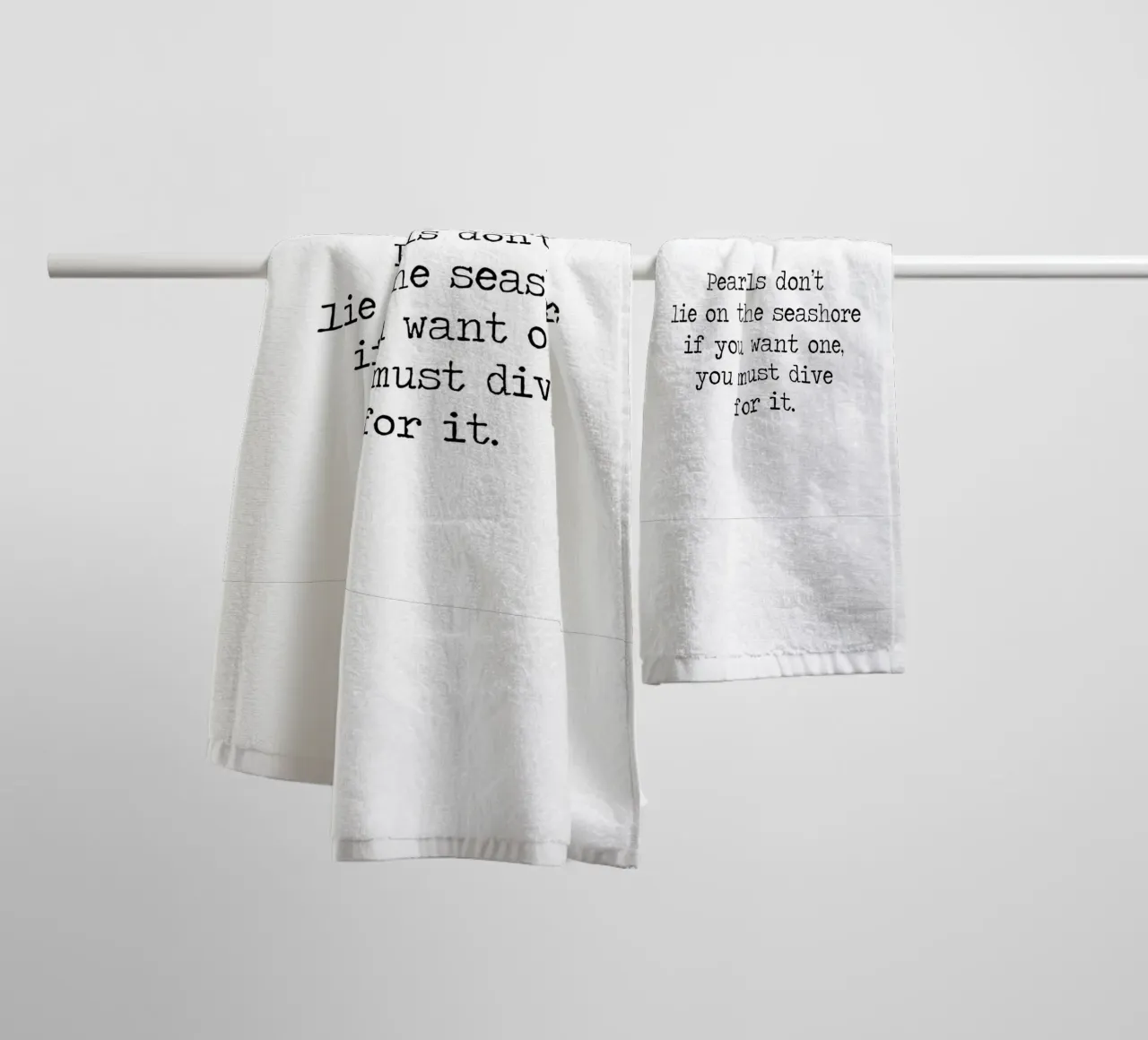 Perlen liegen nicht am Meer - chinesisches Sprichwort über die Liebe Handtuch von Summer Soul Co. - Quotes