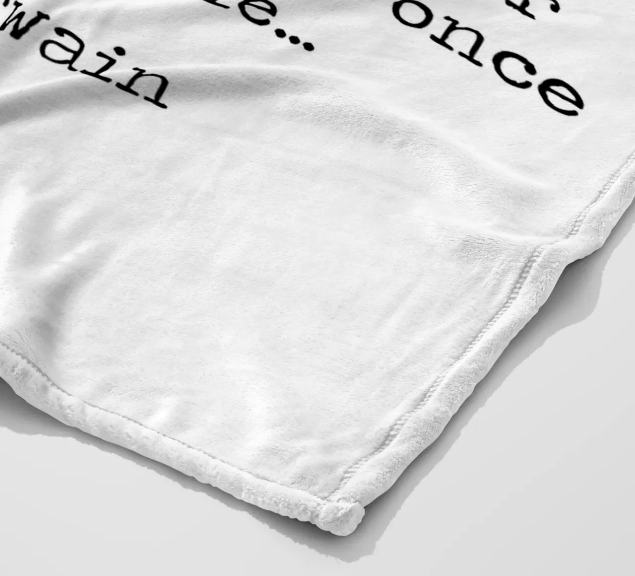 La vita è breve, infrangi le regole - Mark Twain Citazione coperta in pile da Summer Soul Co. - Quotes