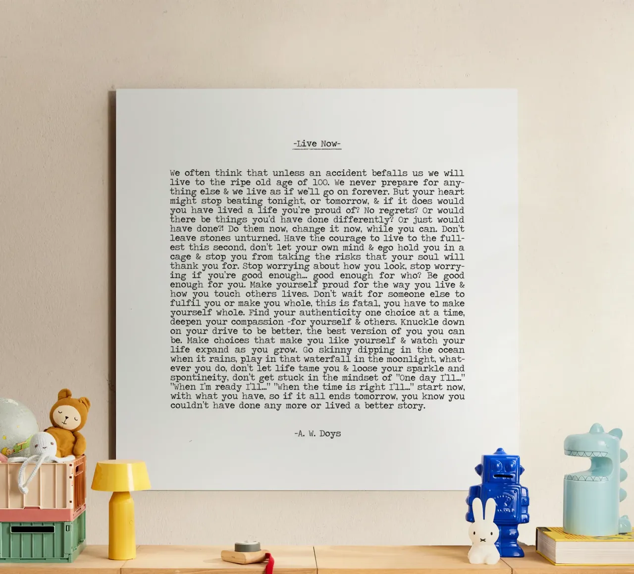 Live Now A W Doys citazione minimalista in bianco e nero alluminio dibond da Summer Soul Co. - Quotes