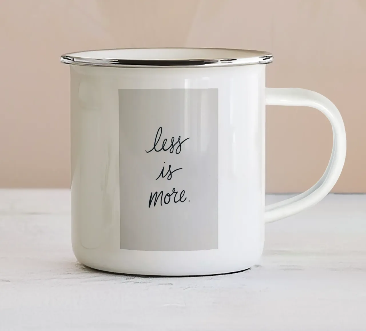Meno è meglio. tazza in smalto da logic