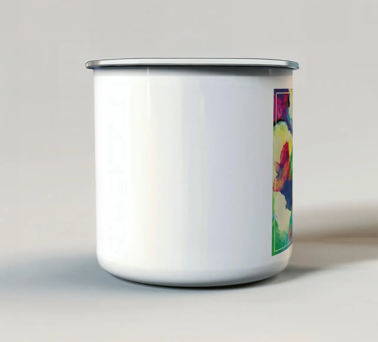 Bloom tazza in smalto da Bryon S. White