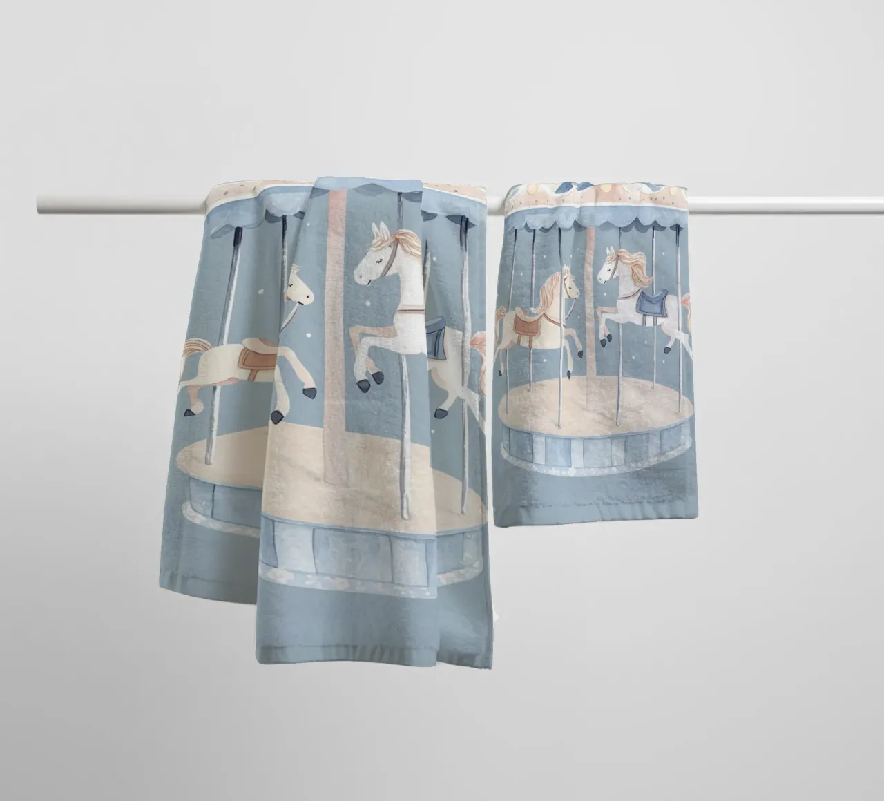 Dreamy Carousel asciugamano da bagno da treechild