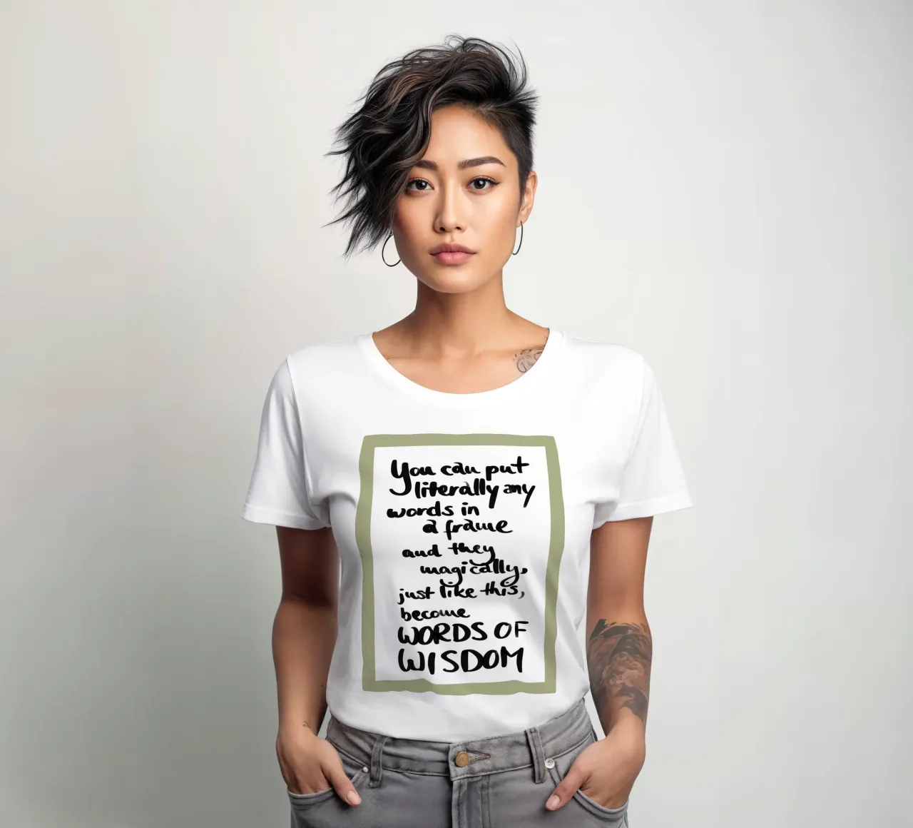 gerahmt 1 Frauen T-Shirt von words-in-frames