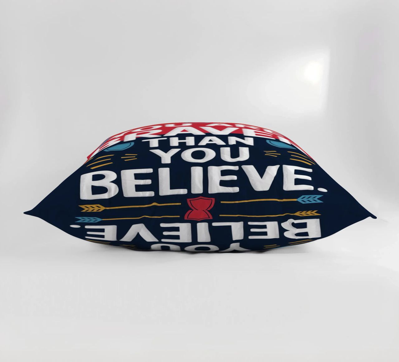 Vous êtes plus courageux que vous ne le croyez. coussin de logic