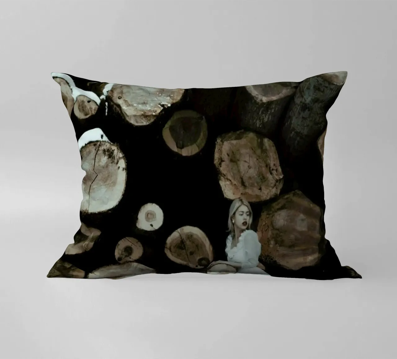 Highness cuscino da Jovana Rikalo