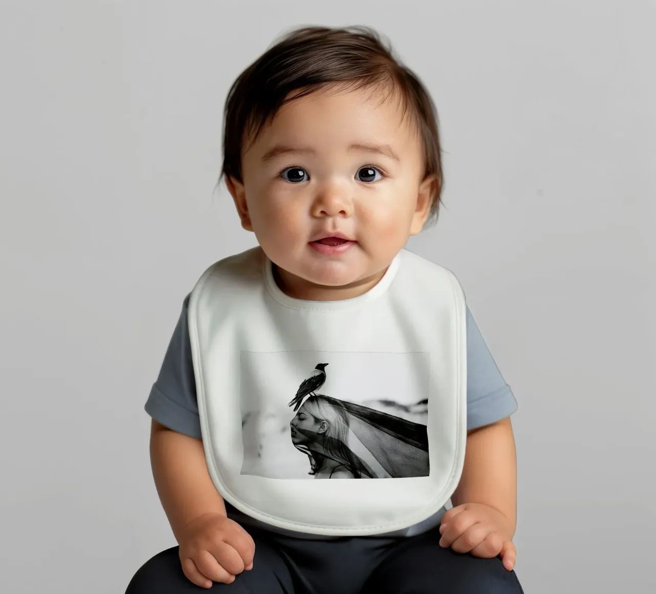 Guardian bavaglino da Jovana Rikalo