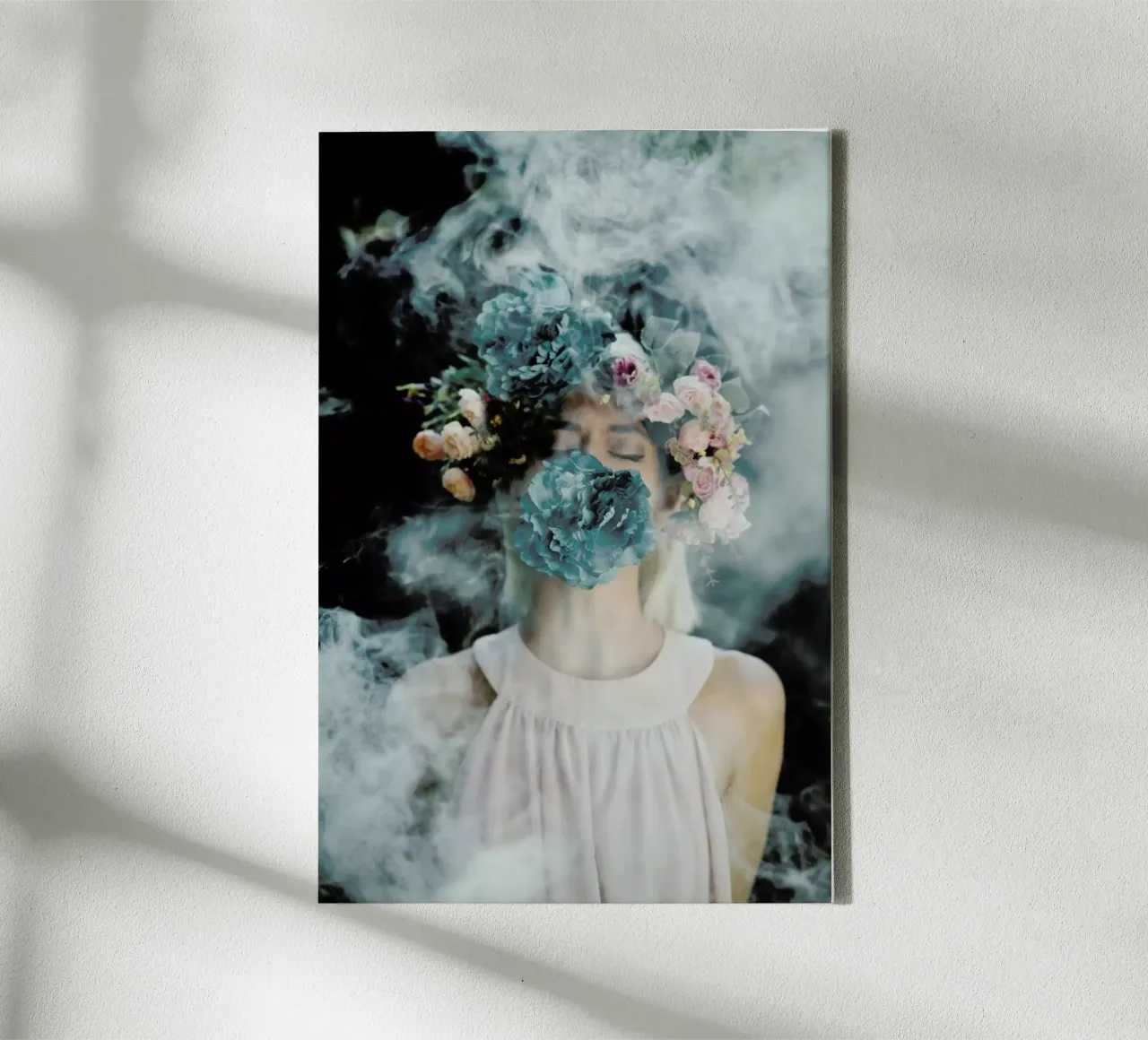 Smoke Dream tela con Cornice a cassetta da Jovana Rikalo
