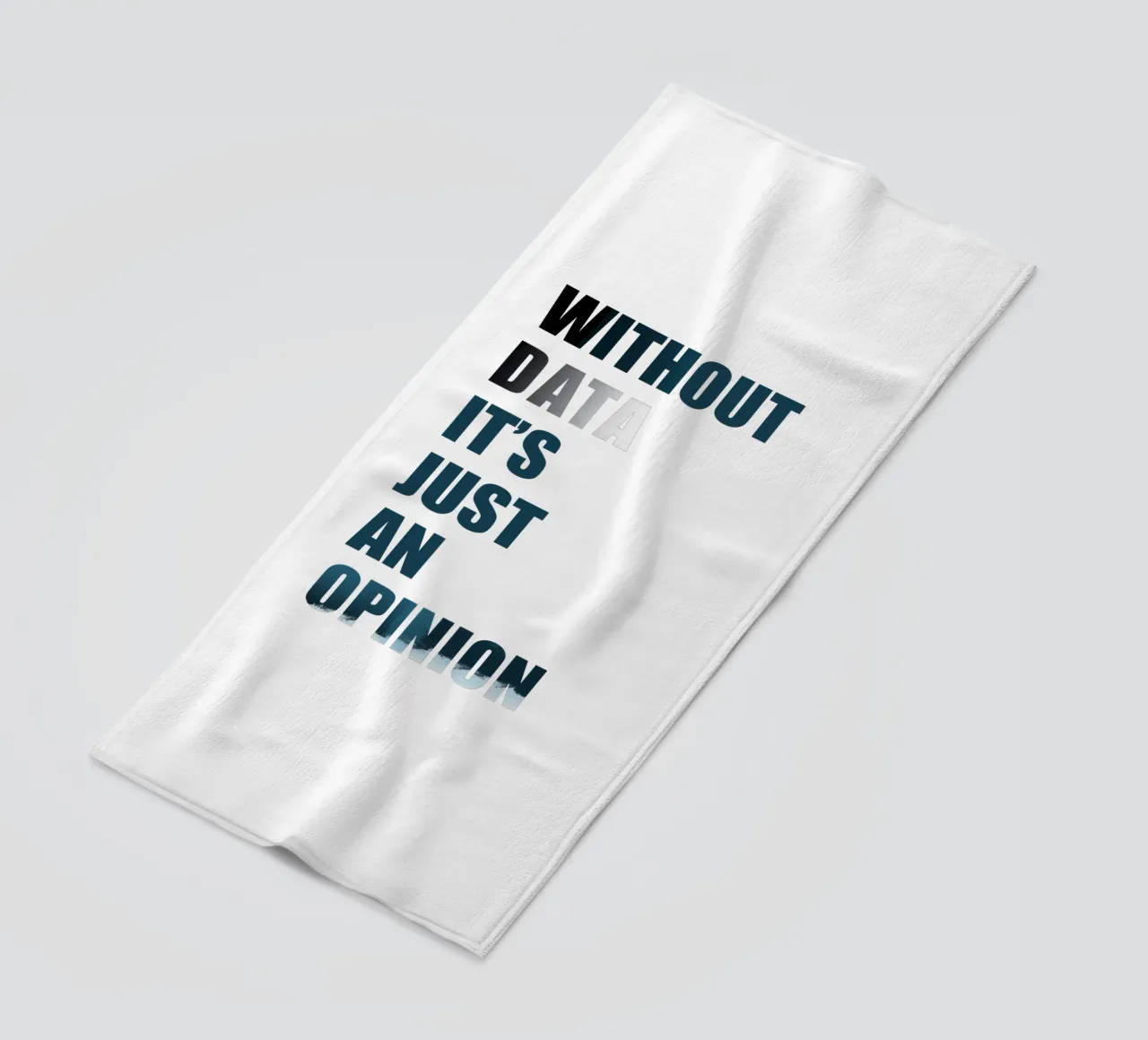 Without data it's just an opinion toalla de playa de LIMITED EDITION LETTERS