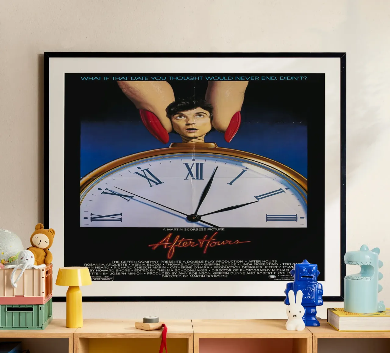 After Hours Movie poster con telaio in alluminio da Attaboy Dsgn