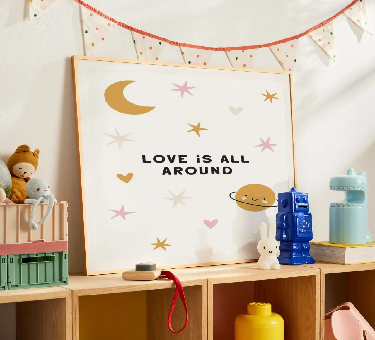 Love Is All Around poster da treechild