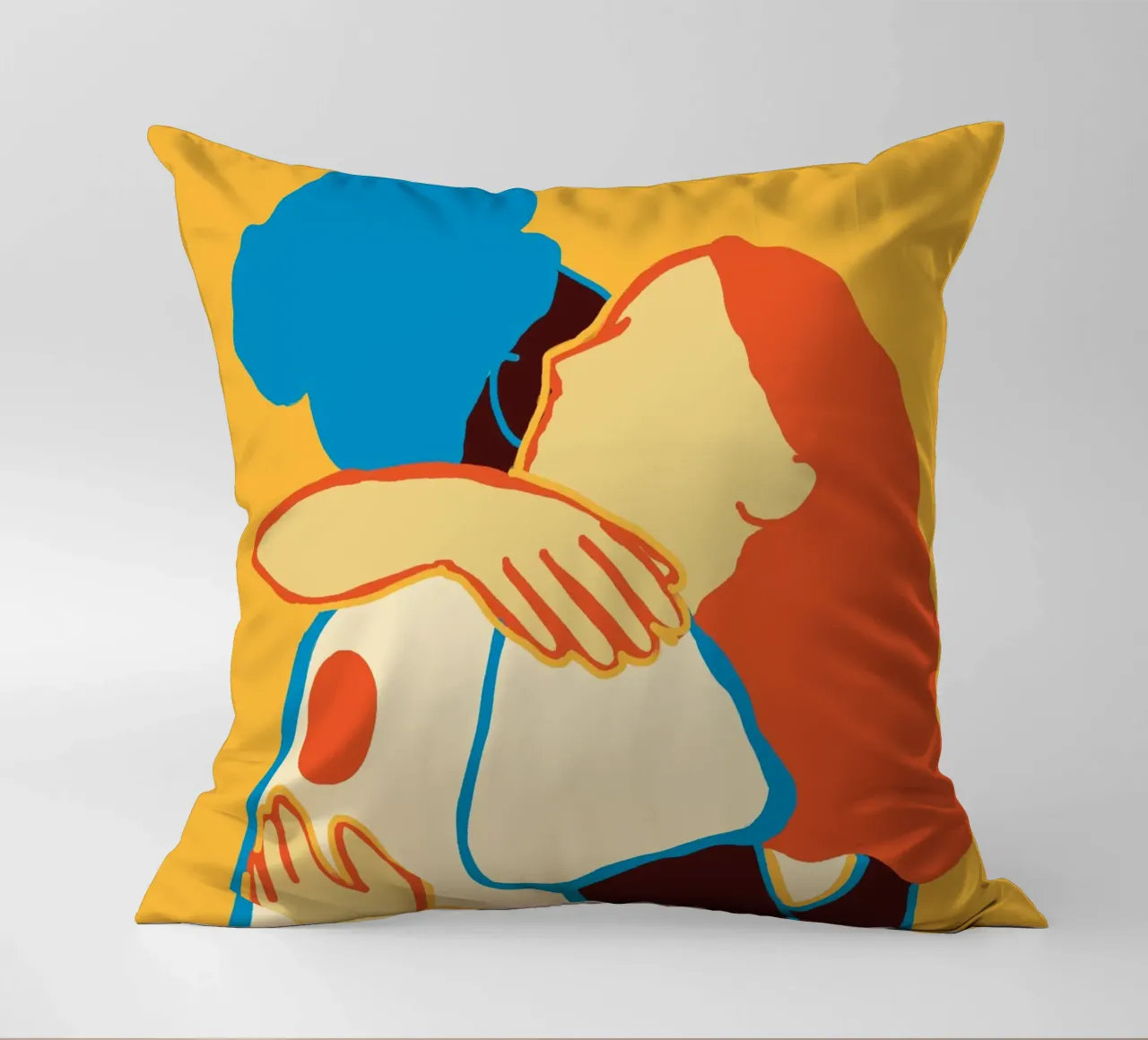 L'abbraccio colorato di due donne cuscino da tainah negreiros