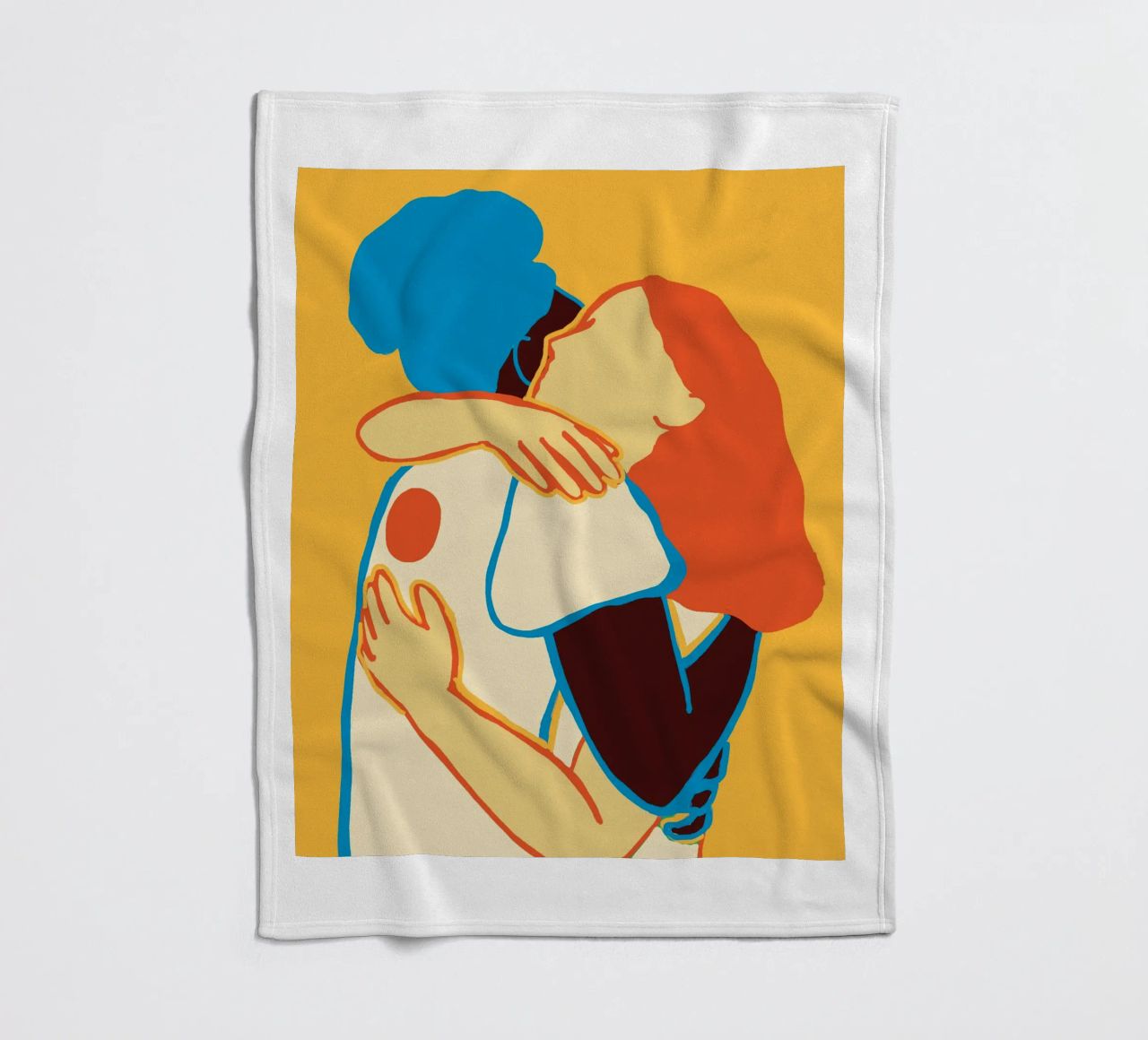 L'abbraccio colorato di due donne coperta in pile da tainah negreiros