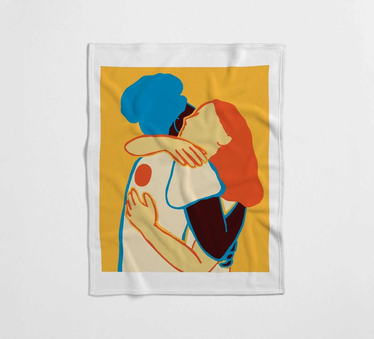 L'abbraccio colorato di due donne coperta in pile da tainah negreiros