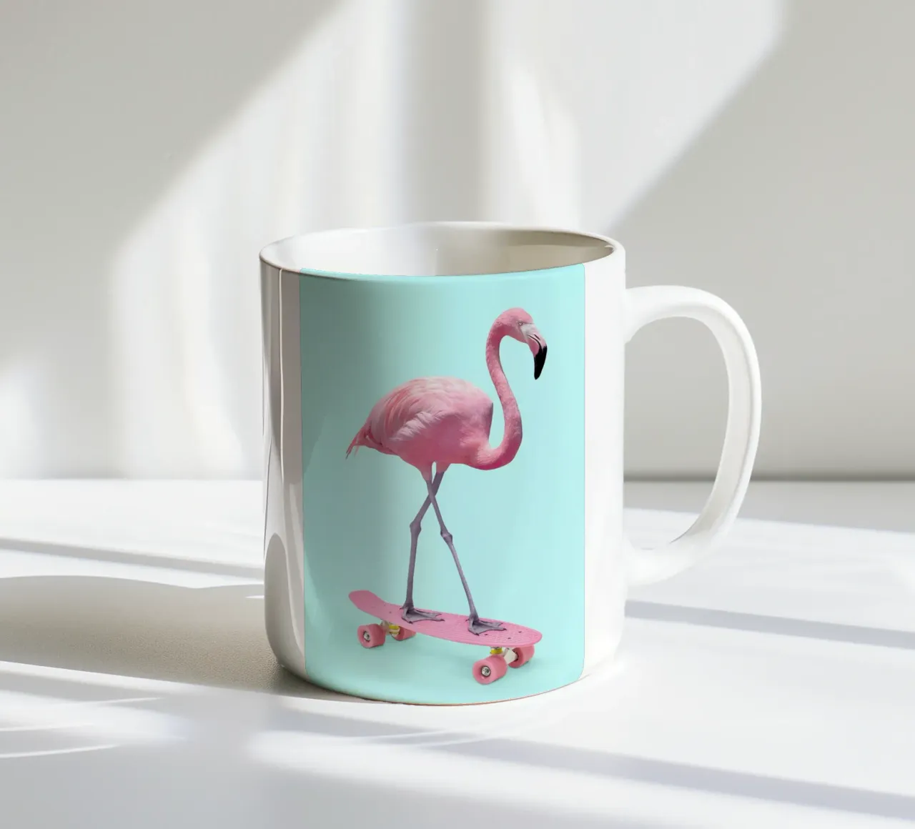 Skate Flamingo tazza in ceramica da Paul Fuentes Design