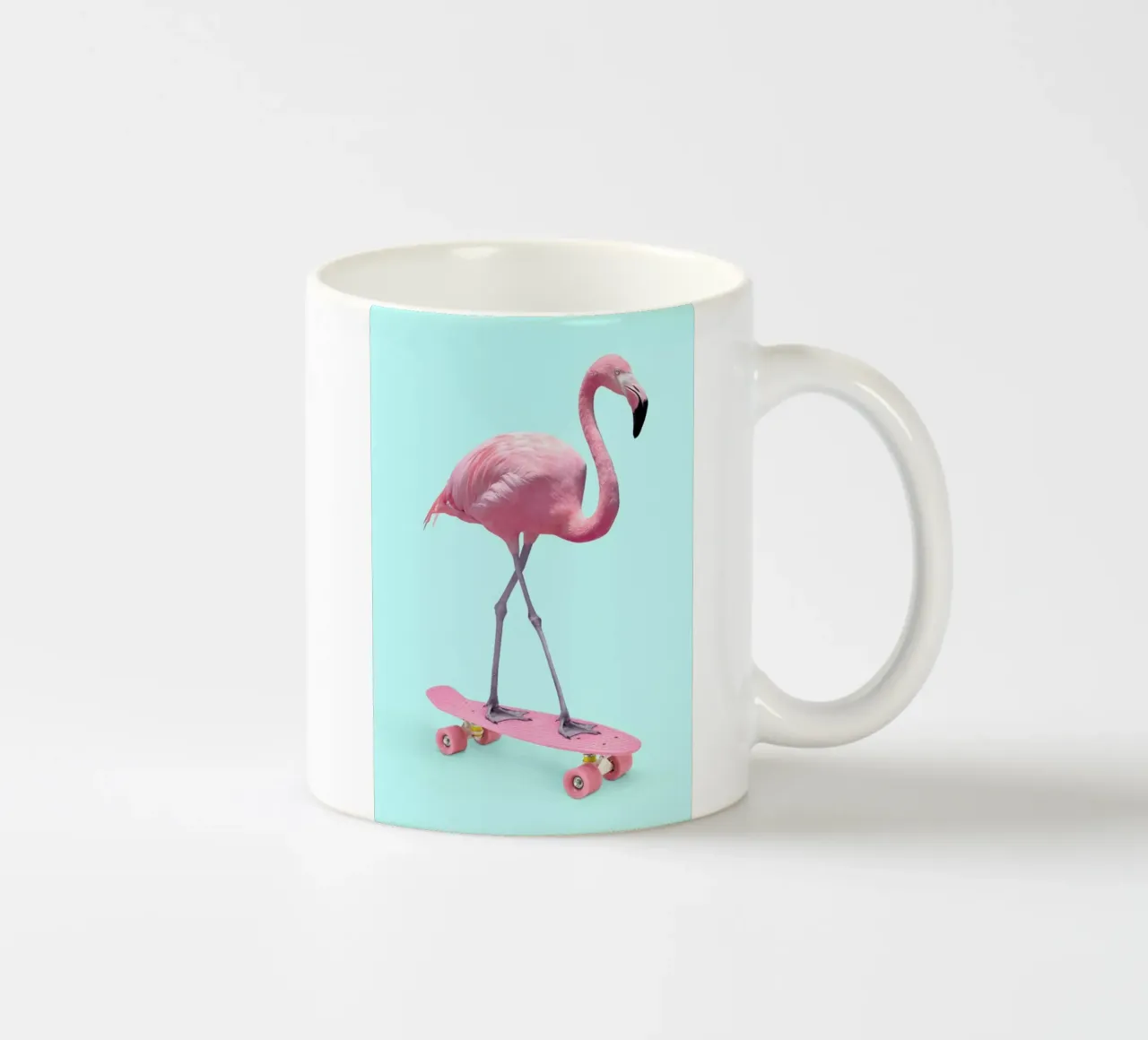 Skate Flamingo tazza in ceramica da Paul Fuentes Design