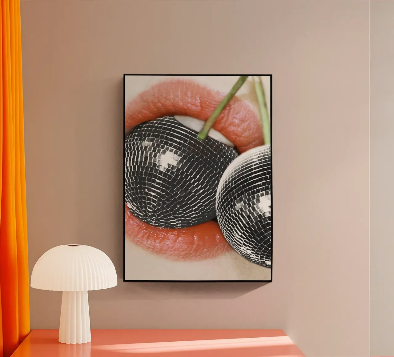 Bite me Disco Cherry Lips plexiglass da Dagmar Pels