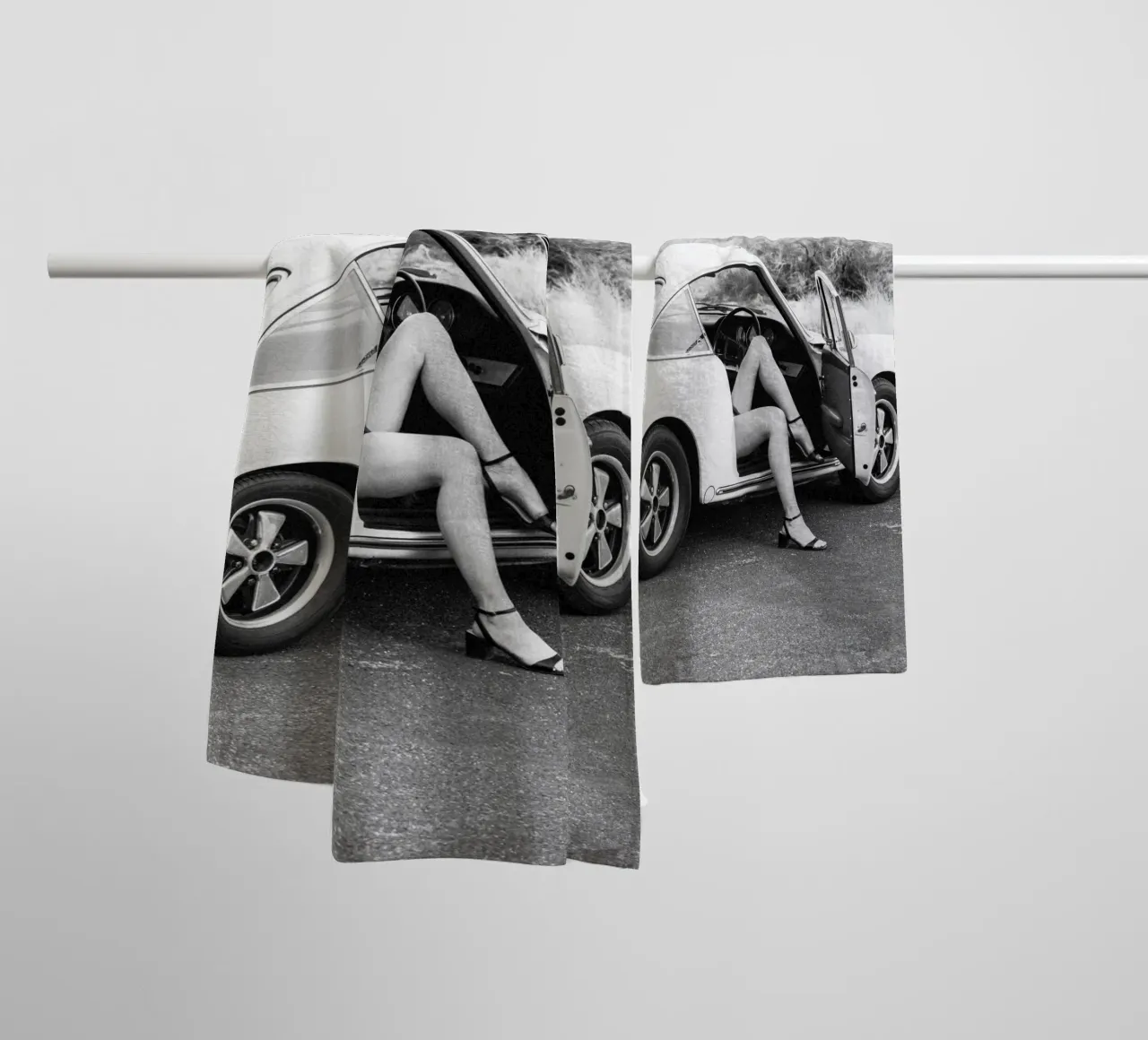 Heels And Wheels asciugamano da bagno da Dagmar Pels