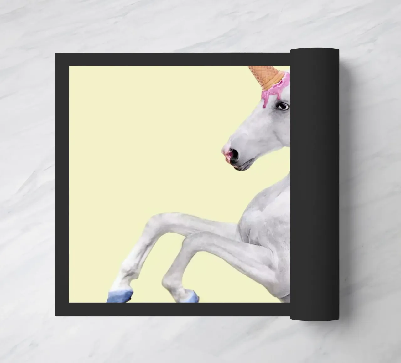 Ice Cream Unicorn zerbino da Paul Fuentes Design