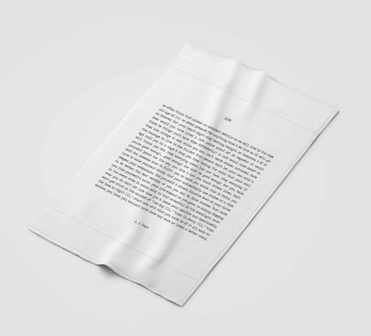 Vivere la vita al massimo minimalista Citazione in bianco e nero coperta in pile da Summer Soul Co. - Quotes