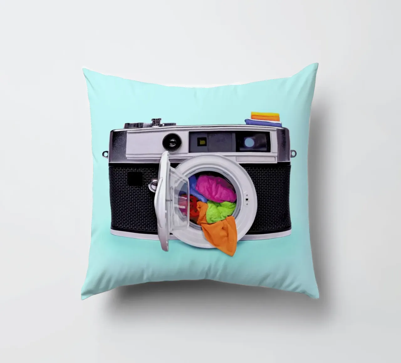 Washing Camera cuscino da Paul Fuentes Design