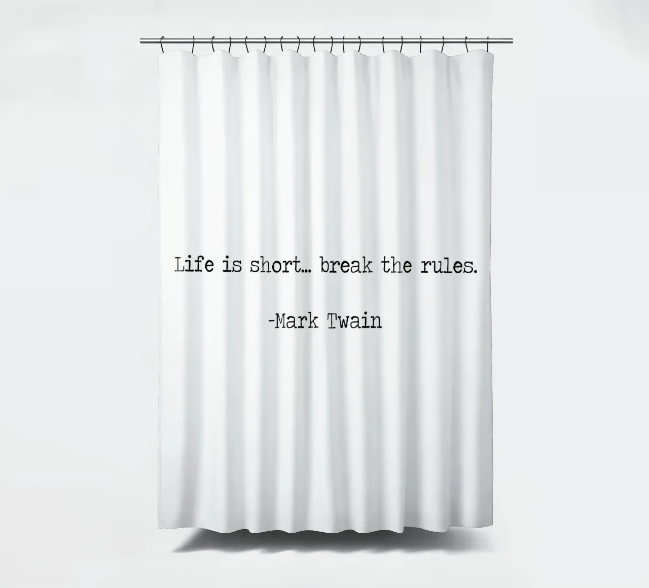 La vita è breve, infrangi le regole - Mark Twain Citazione tenda da doccia da Summer Soul Co. - Quotes