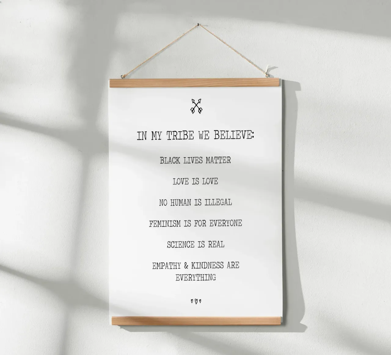 In My Tribe We Believe, vite nere, amore, scienza, femminismo poster con telaio in alluminio da Summer Soul Co. - Quotes